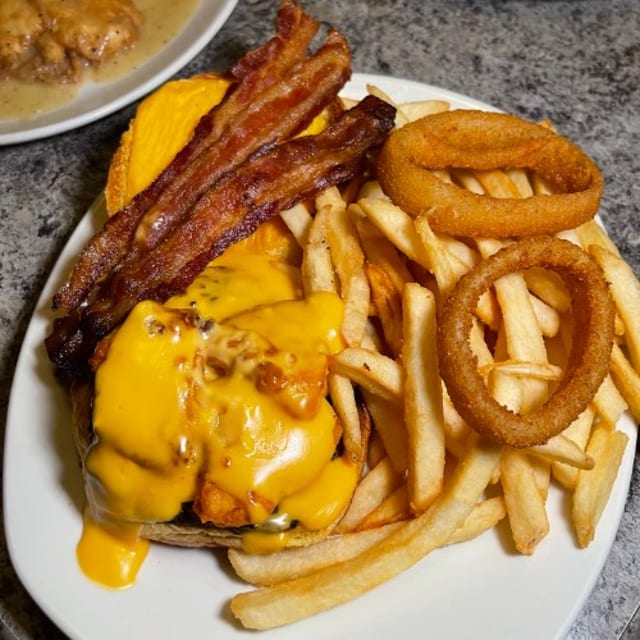 Fried Mac Burger.